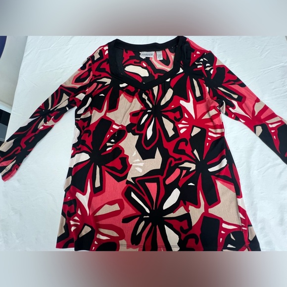 CHICO’S FLORAL PATTERNED TRAVELERS TOP. SIZE 2.  RED/BLACK/PINK/CREAM TONES - Picture 1 of 8